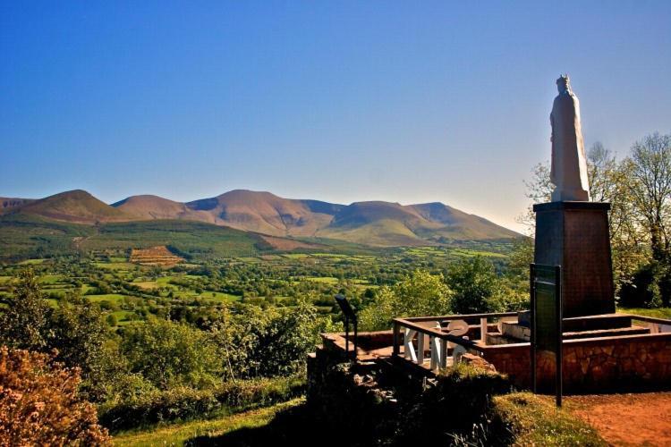 Corderry Farmhouse, Idyllic Cottage Amid 250 Acres Lisvernane Kültér fotó